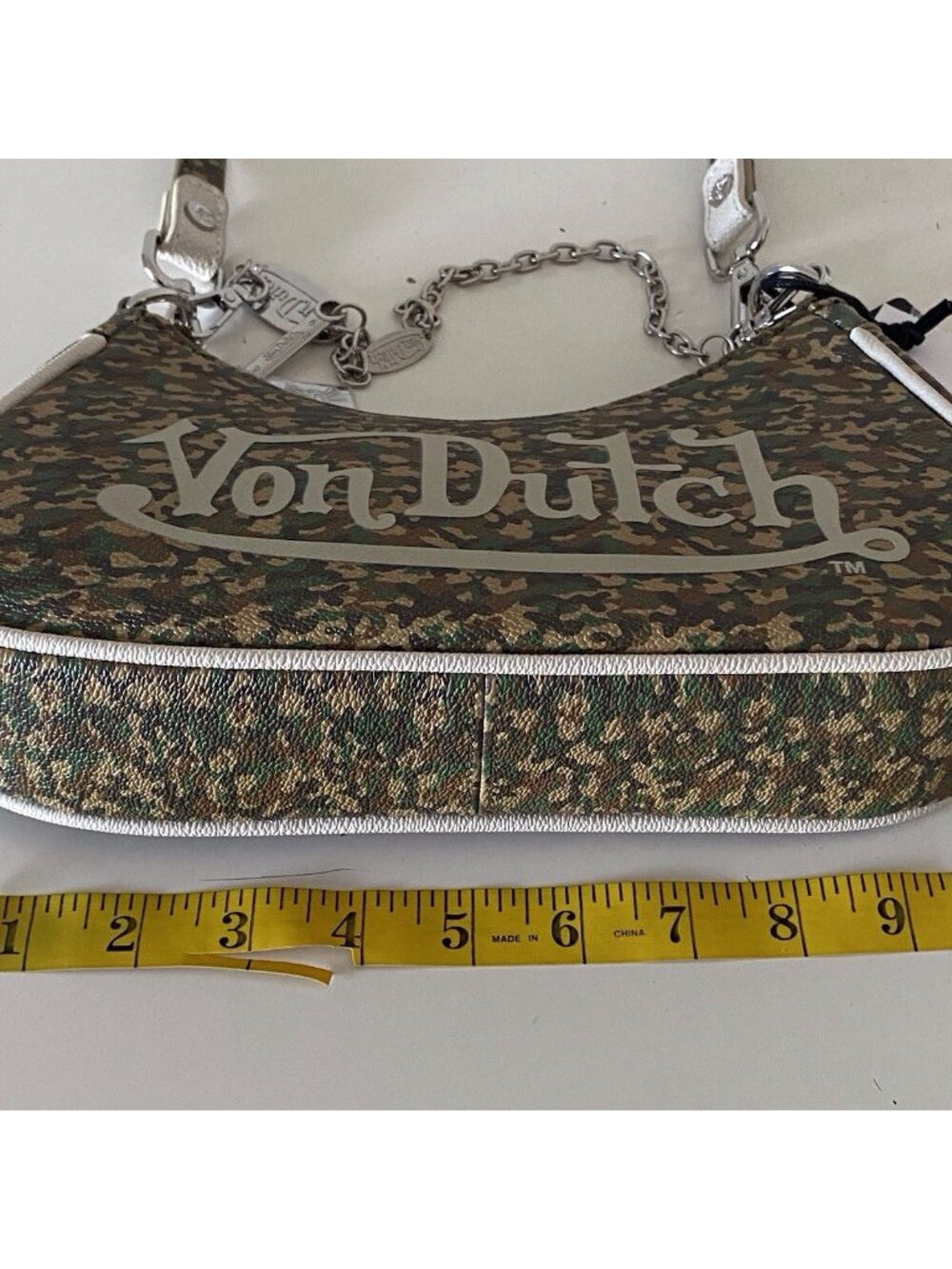 Von Dutch Shoulder Bag Green Khaki Camo Print W/Charms Logo NEW - Picture 11 of 14